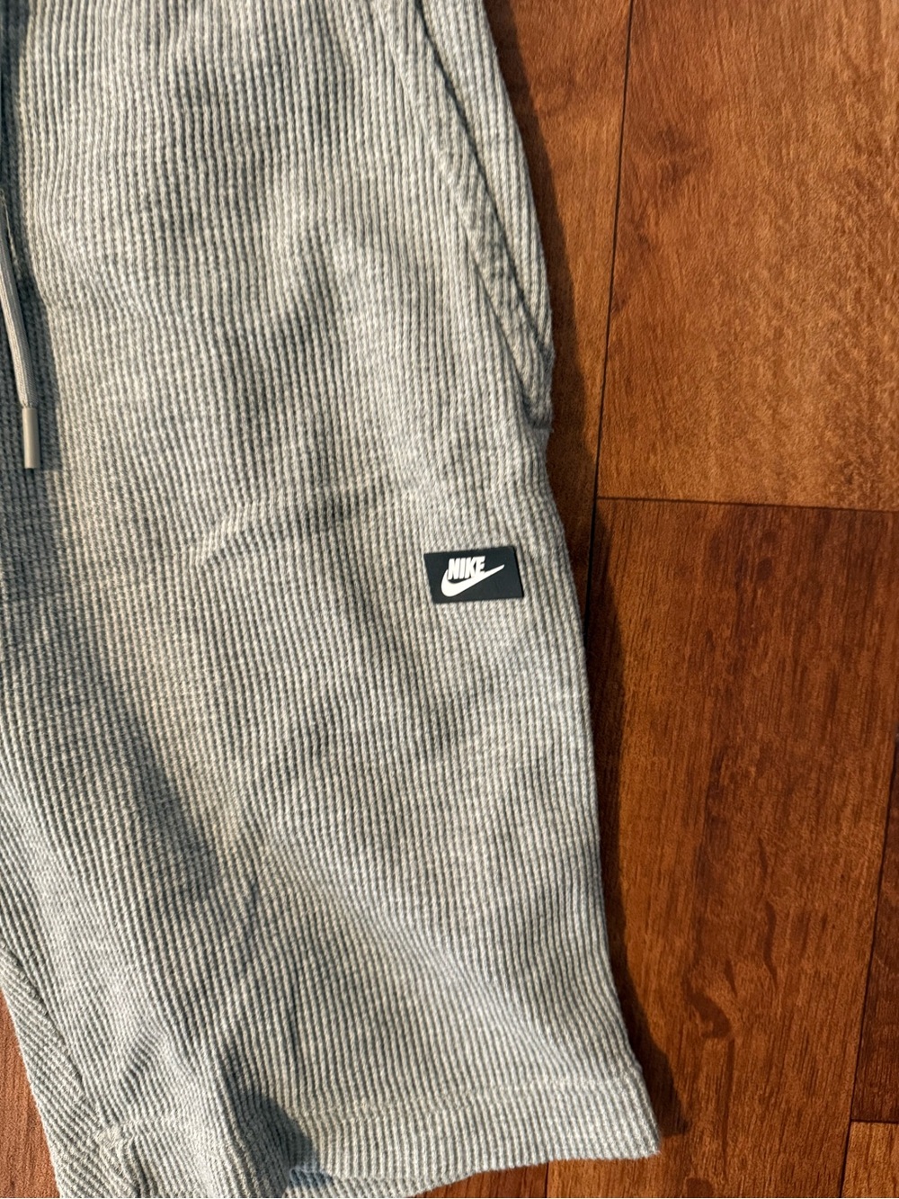 Nike Mens Gray Ribbed Drawstring Shorts - Picture 2 of 4